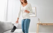 Cuidado y Limpieza Efectiva para tu Césped Artificial
